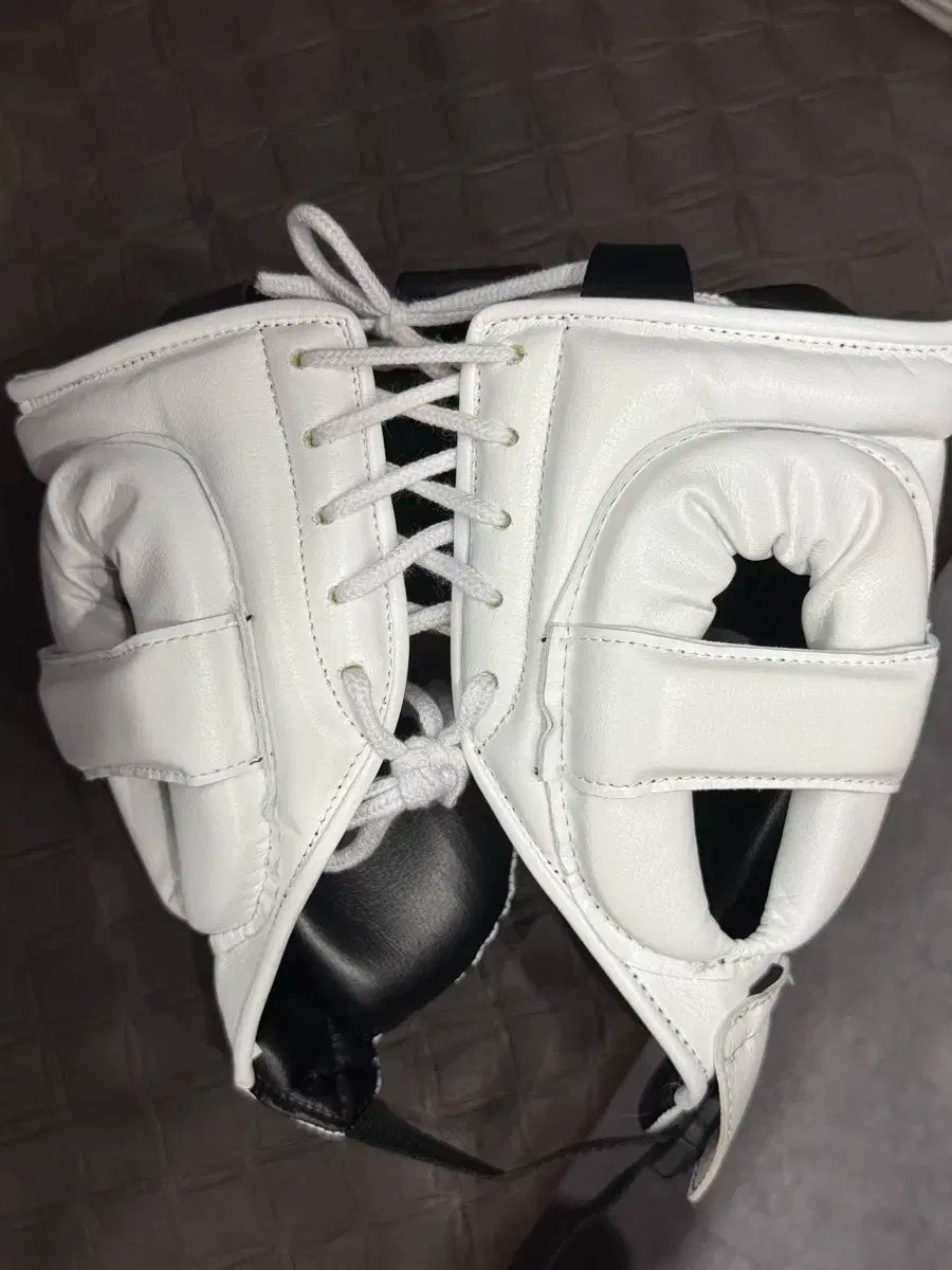 ウィニング ヘッドギア M 白 ss級 ウイニング(WINNING) ボクシング