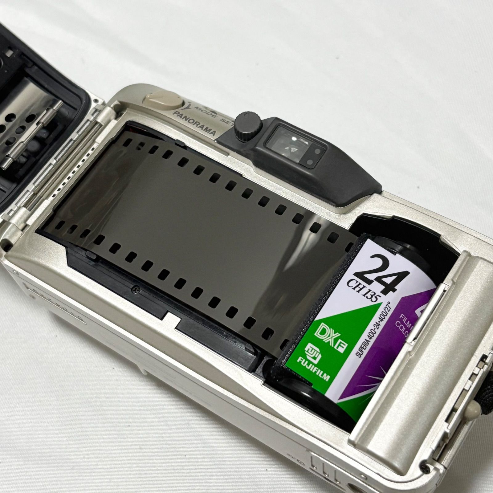 送料無料 OLYMPUS|オリンパス|ZOOM140|コンパクトフィルムカメラ|撮影|写真|シルバー|動作未