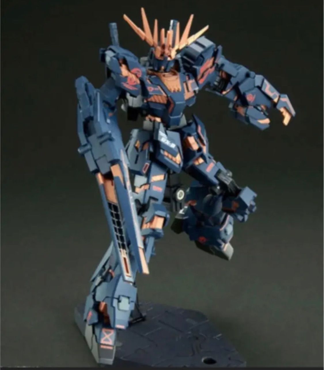 HG ユニコーンガンダム2号機バンシィ Ver.NIKE SB 2体セット HG「ユニコーンガンダム」＆「バンシィ」（デストロイモード