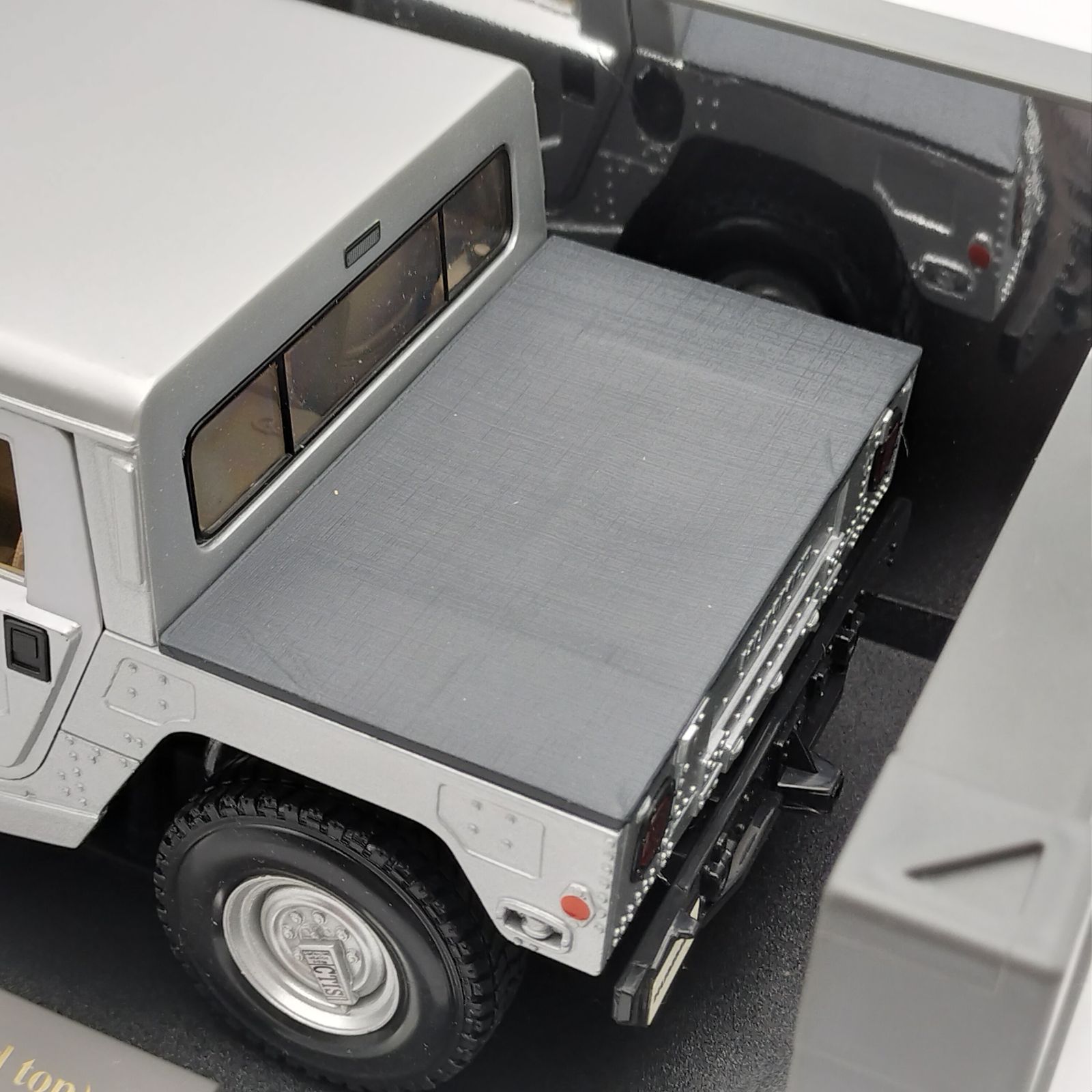 アントレックス】Maisto HUMMER ハマー H1 SV 1/18 ダイキャスト