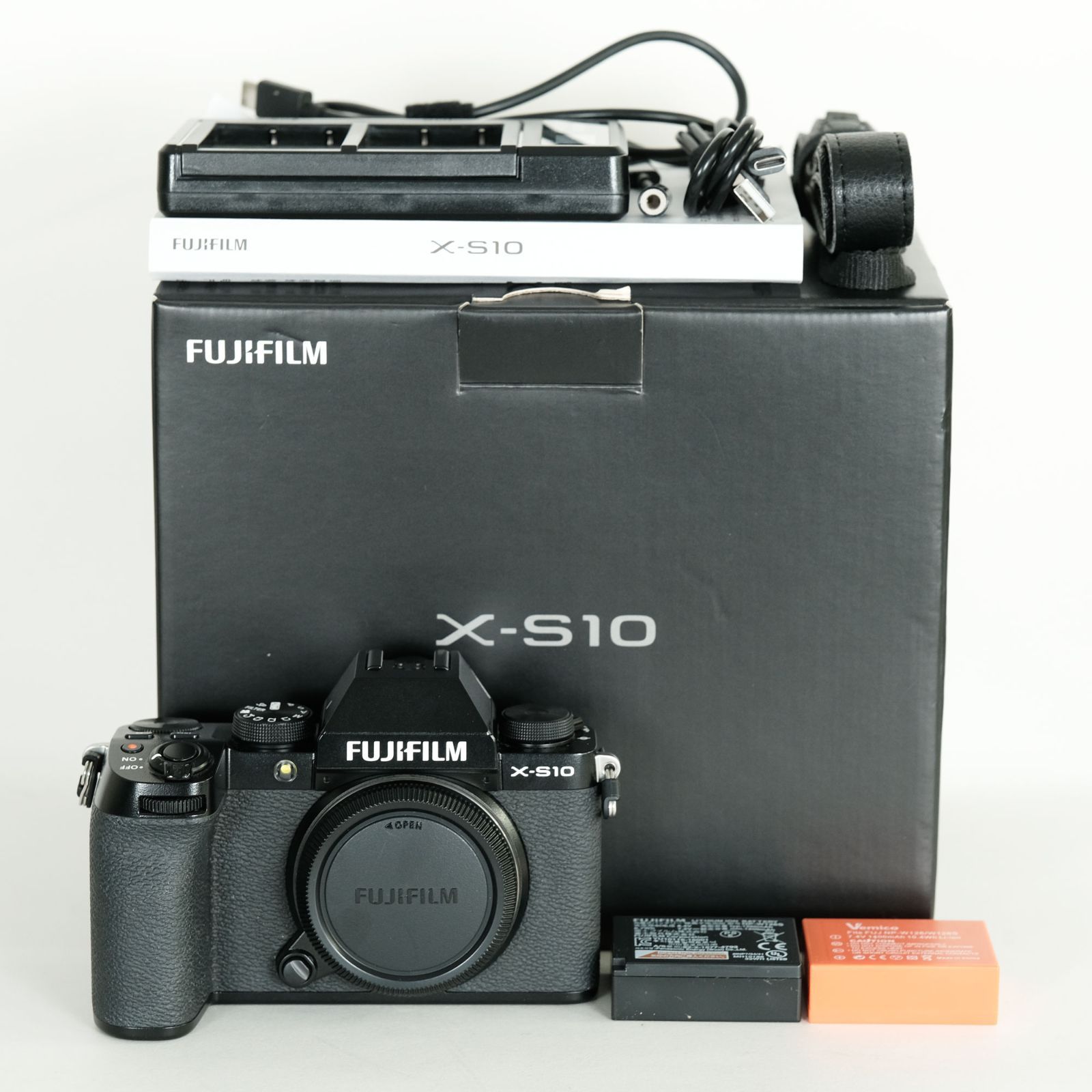 美品｜シャッター数1,168回｜おまけ付] FUJIFILM X-S10 [ボディ 