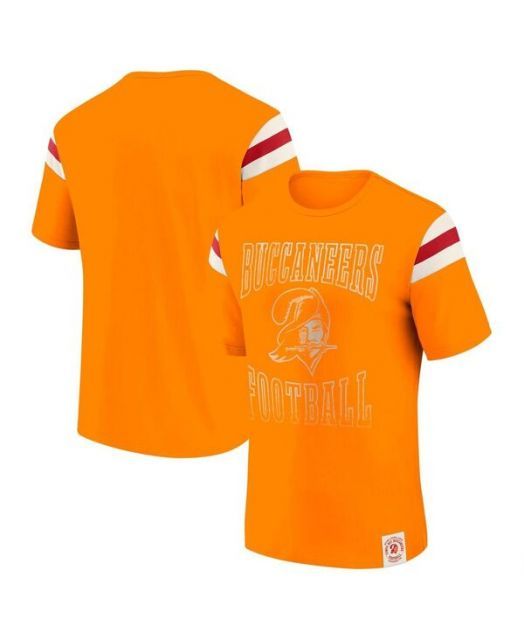 送料無料 ファナティクス レディース Tシャツ トップス Darius Rucker Collection by Men s Orange Tampa Bay Buccaneers Distressed Throwback Shoulder Stripe