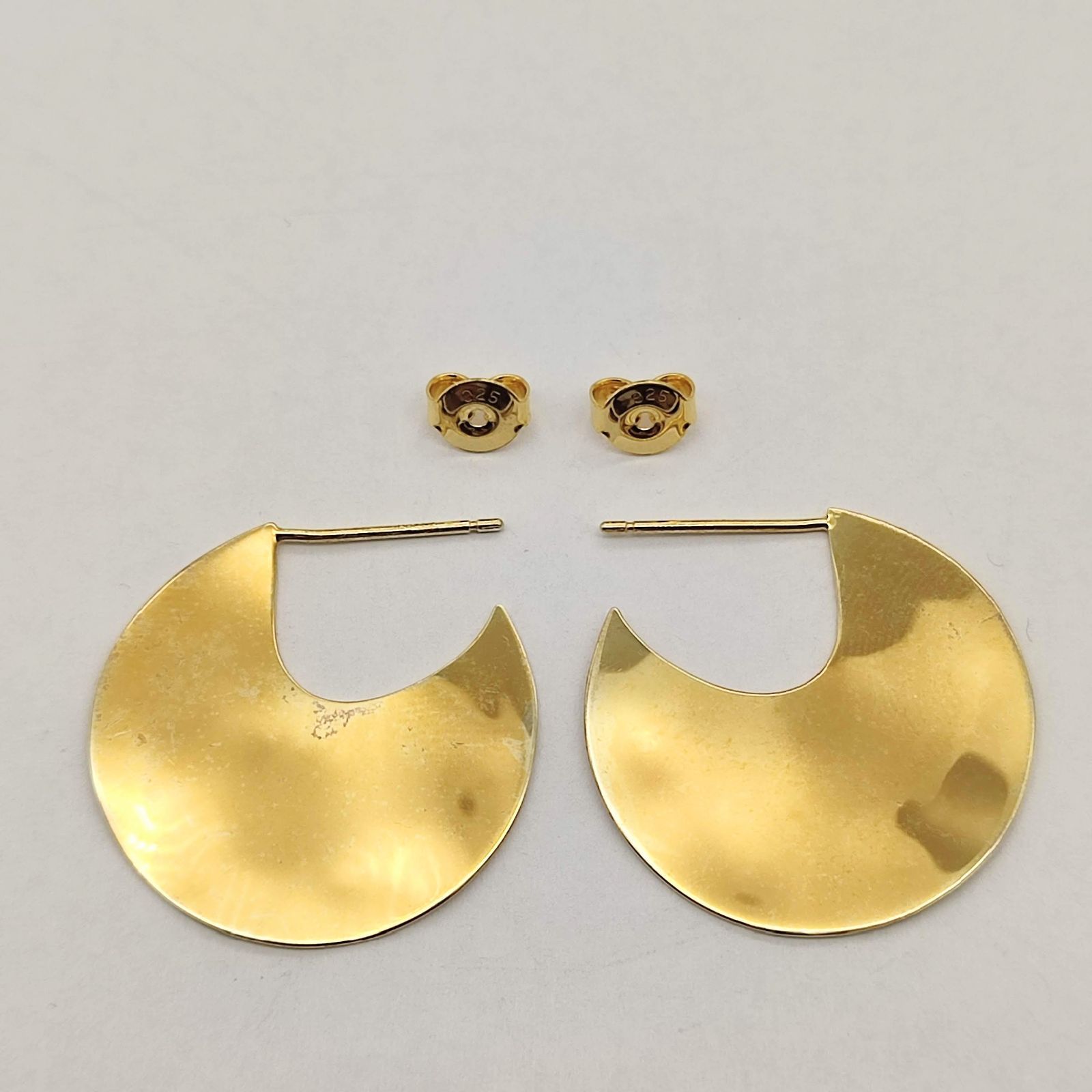 美品　HYKE ハイク　バーピアス　プレート　シンプル　シルバー925 両耳用 シルバー925 チャンキーフープピアス シンプルフープ