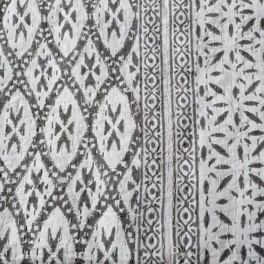 16Gray Traibal