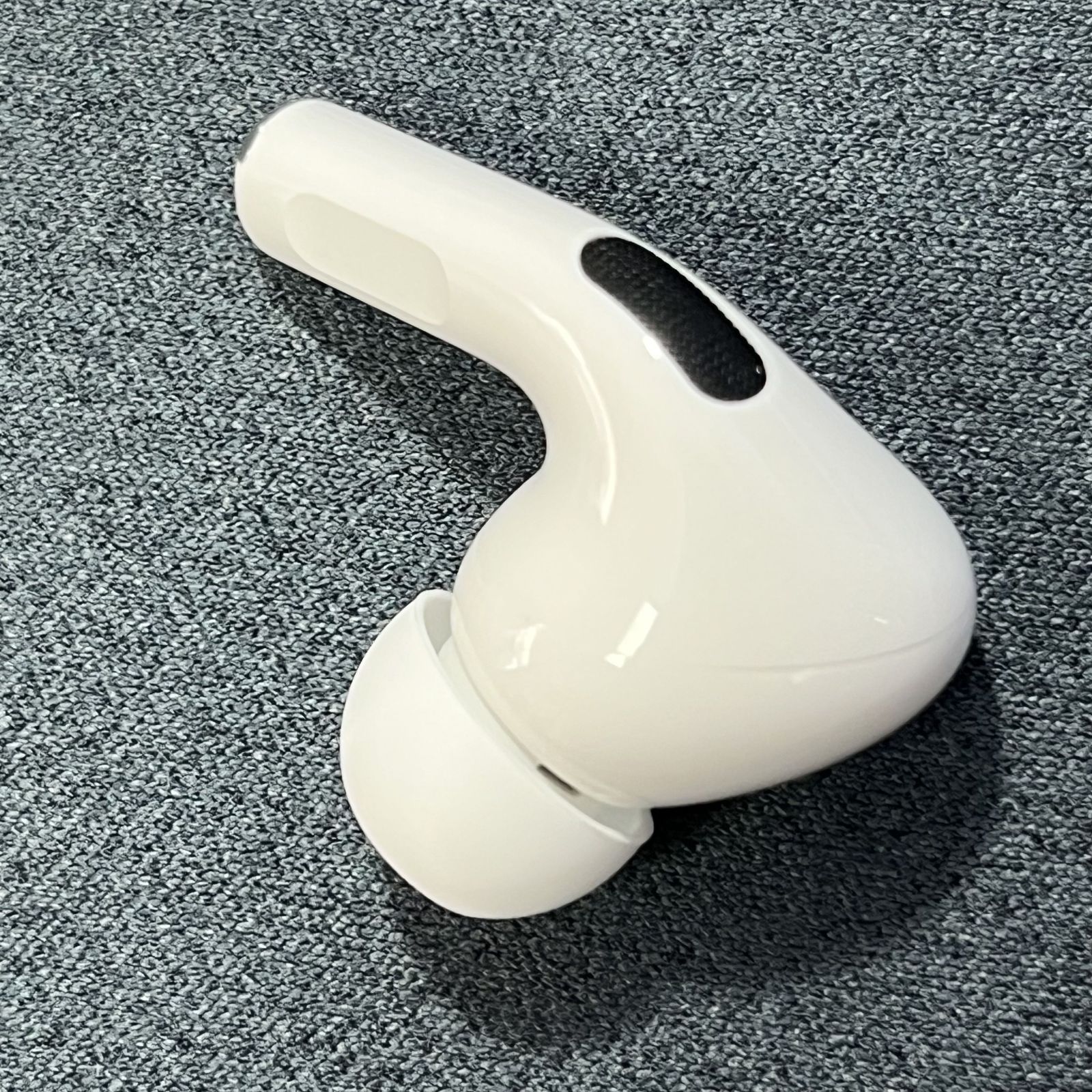 AirPods Pro (第1世代) 右耳（R片耳）のみ 新品 Apple - メルカリ