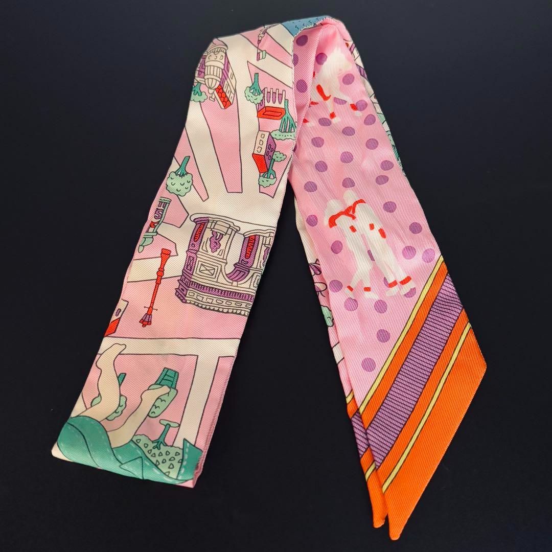 美品 エルメス ツイリー スカーフ 新パリの恋人たち シルク エッフェル塔 美品 エルメス HERMES ツイリー スカーフ 新パリの恋人たち