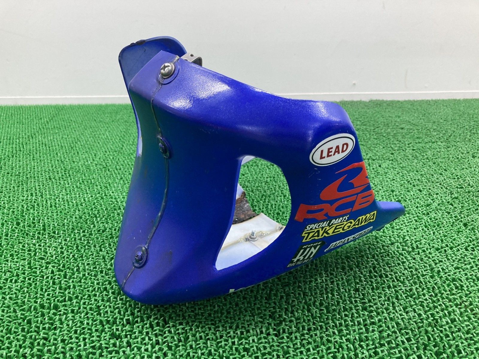 【取付ネジ付】新品FTR223フロントフラットフェンダー 白 取付ネジ付□新品□FTR223□フロントフラットフェンダー 白 ホンダ