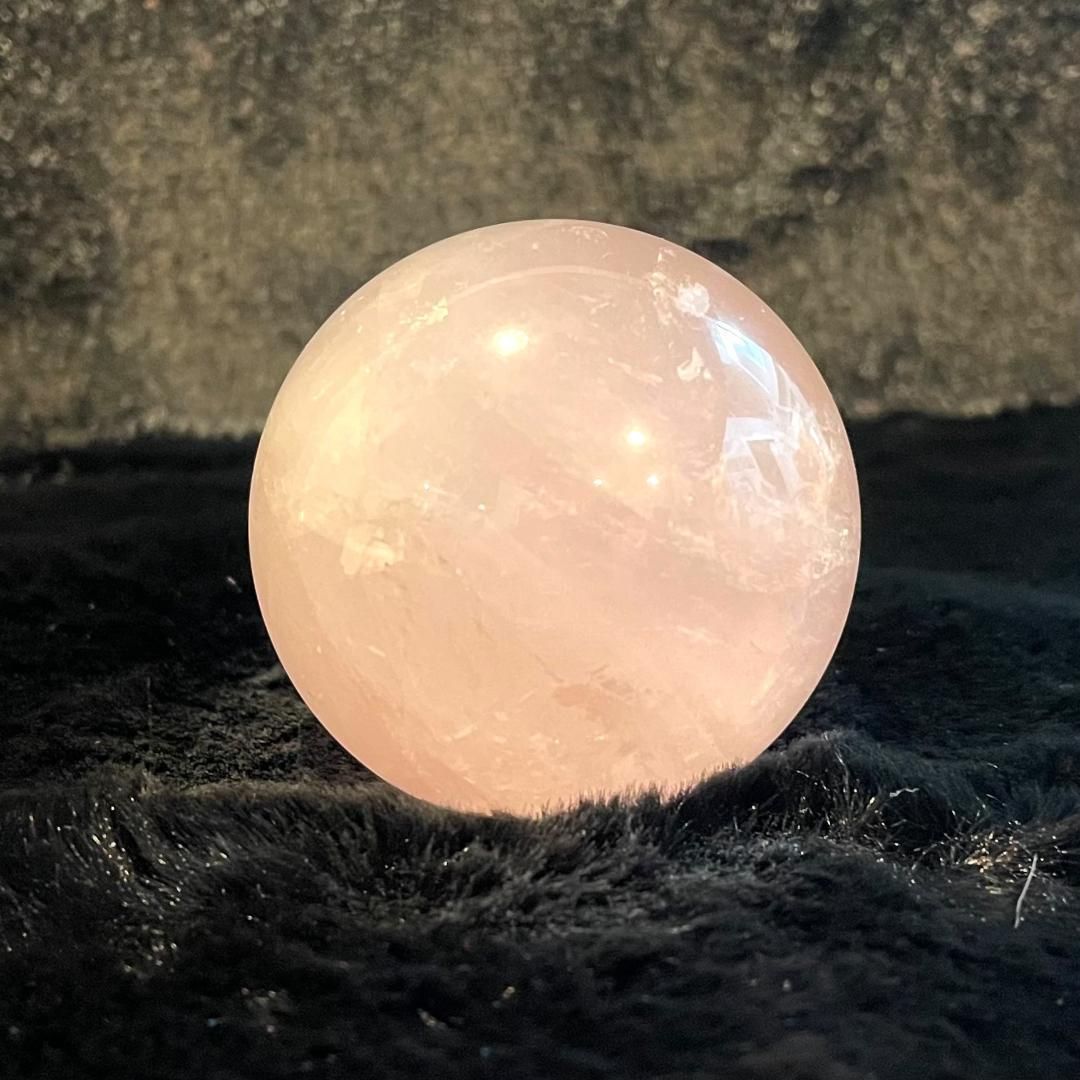 ローズクォーツ 45mm】 スフィア 丸玉 マダガスカル産 虹 大きい