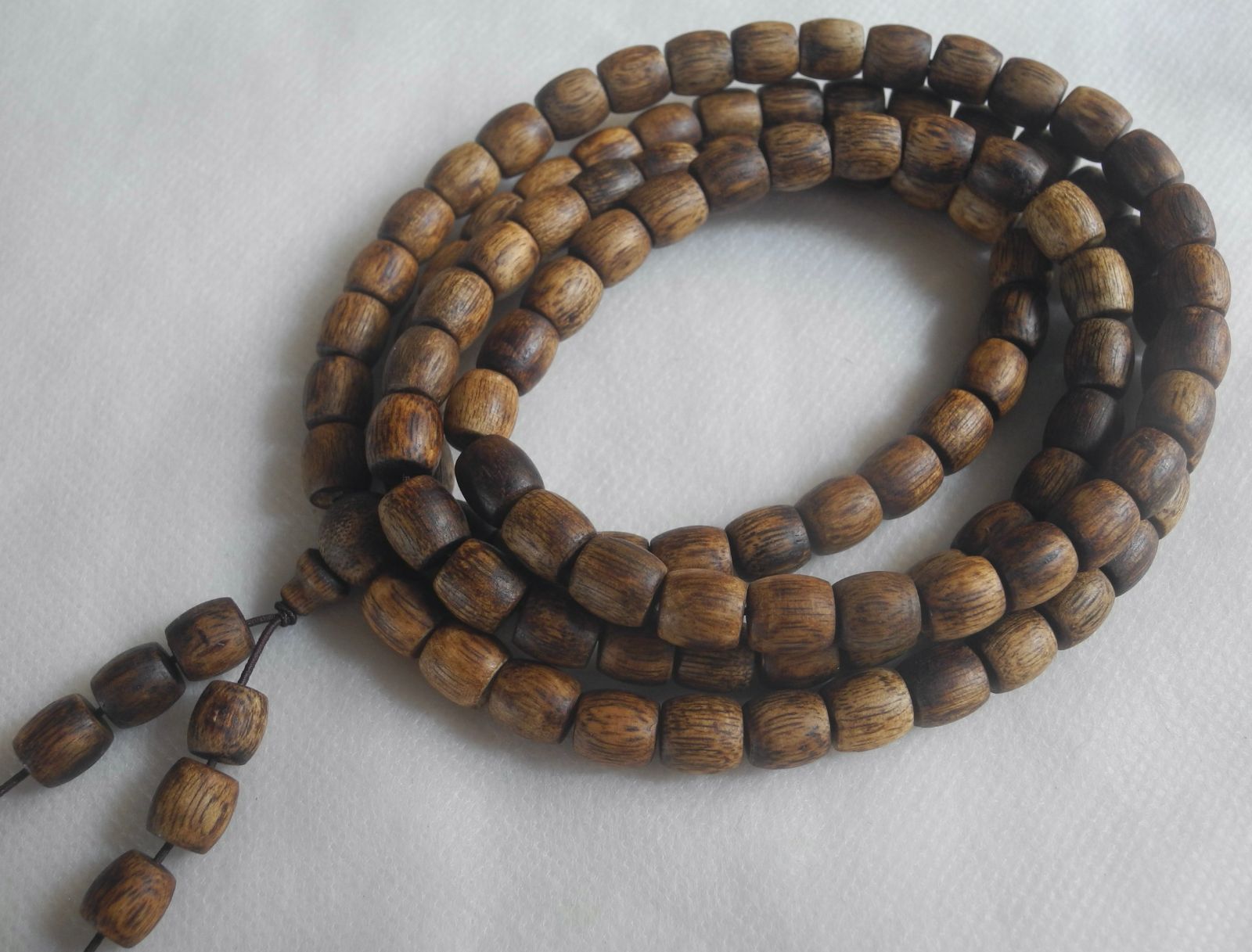 ベトナム産 品位 天然 香木 沈香 数珠 ネックレス 本物 21g 8mm agarwood 仏具 伽羅 美しい木目 非常に良い香り 水沈 アロマ