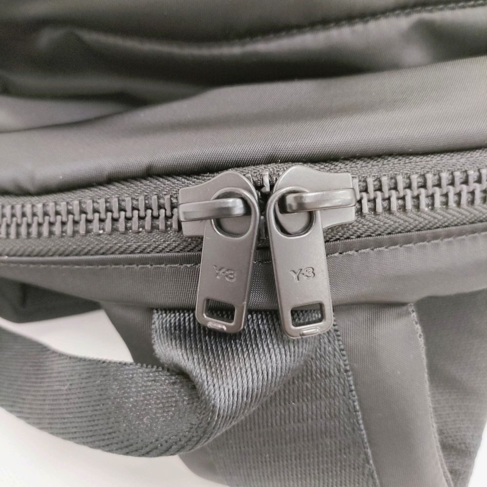 ブラックナイロンバックパック A43010