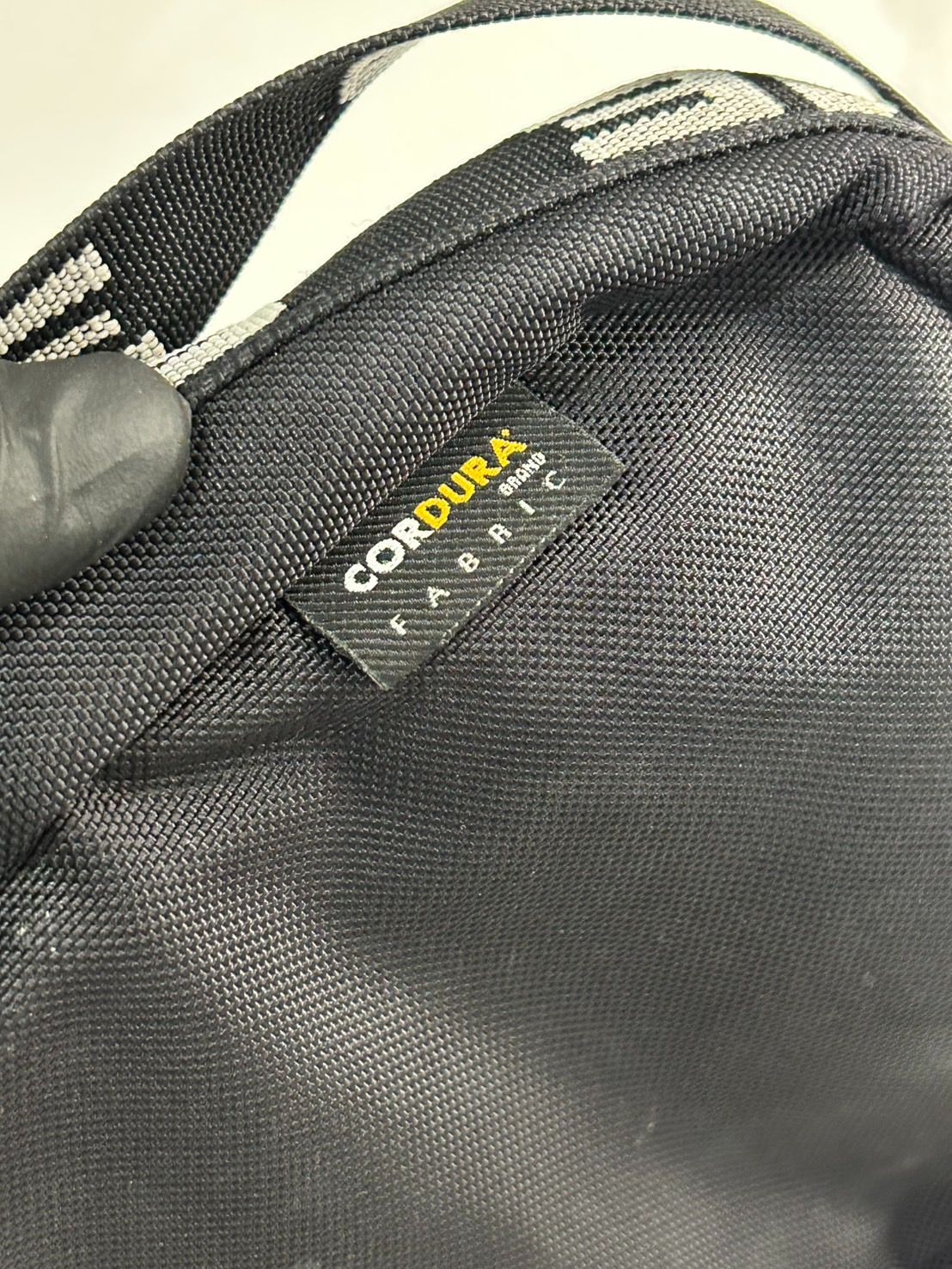 Supreme ショルダーバッグ 18SS ブラック 中古】シュプリーム SUPREME