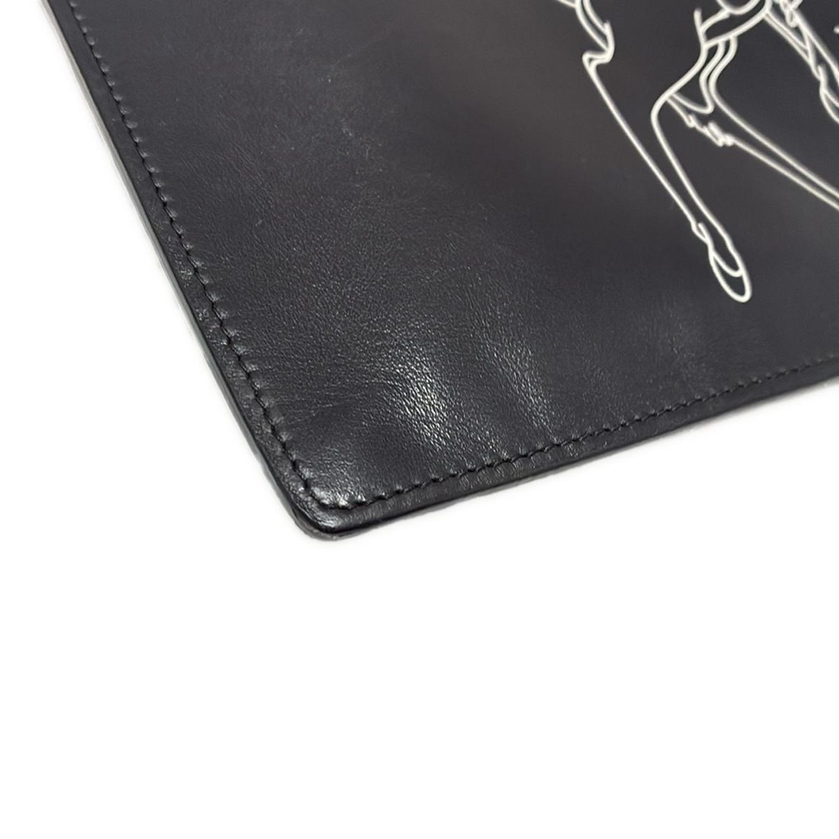 GIVENCHY ジバンシィ ディズニー バンビ コラボ クラッチバッグ 【公式