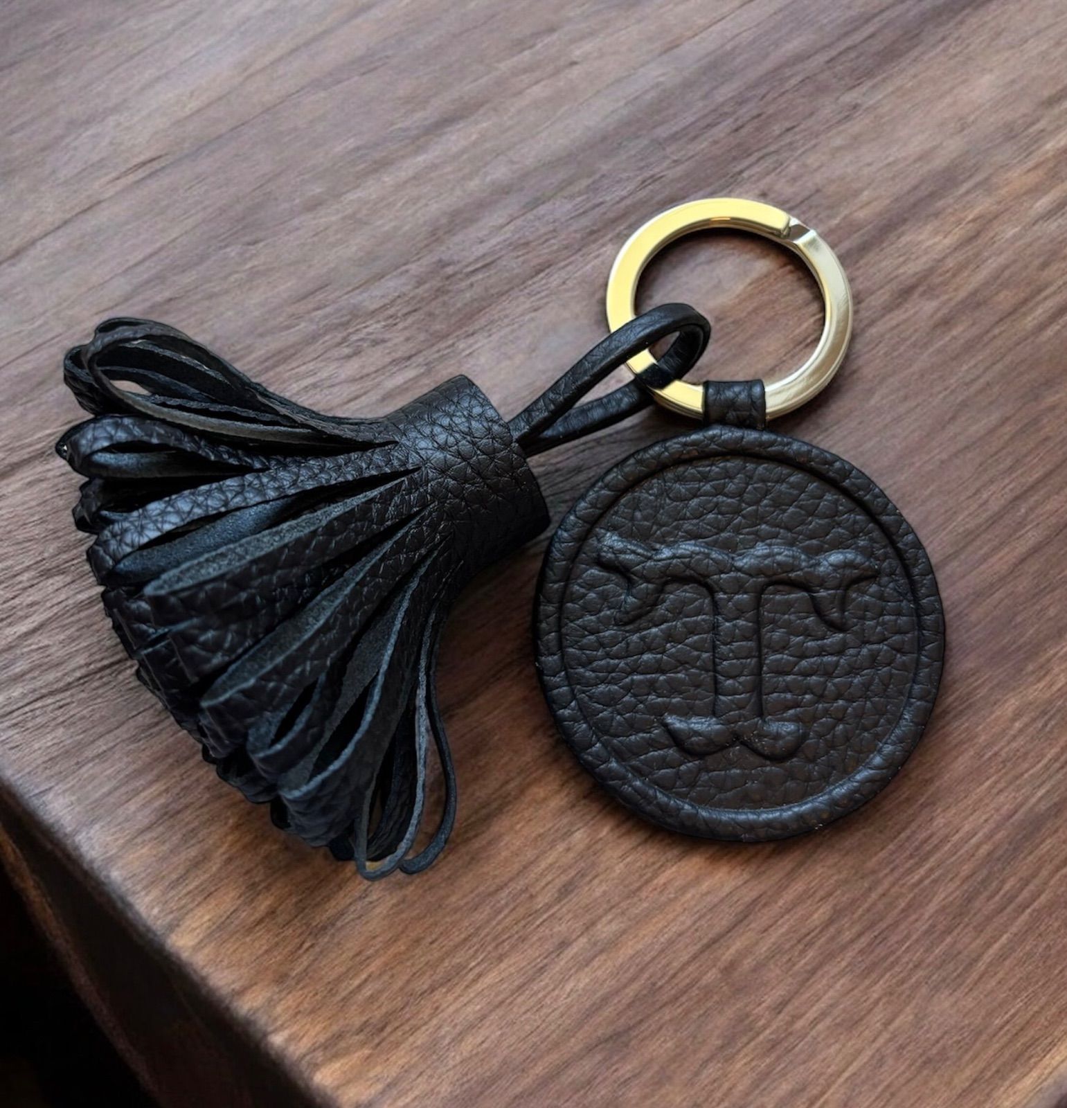 オールブラック タッセルキーリング 本革 姫路レザー