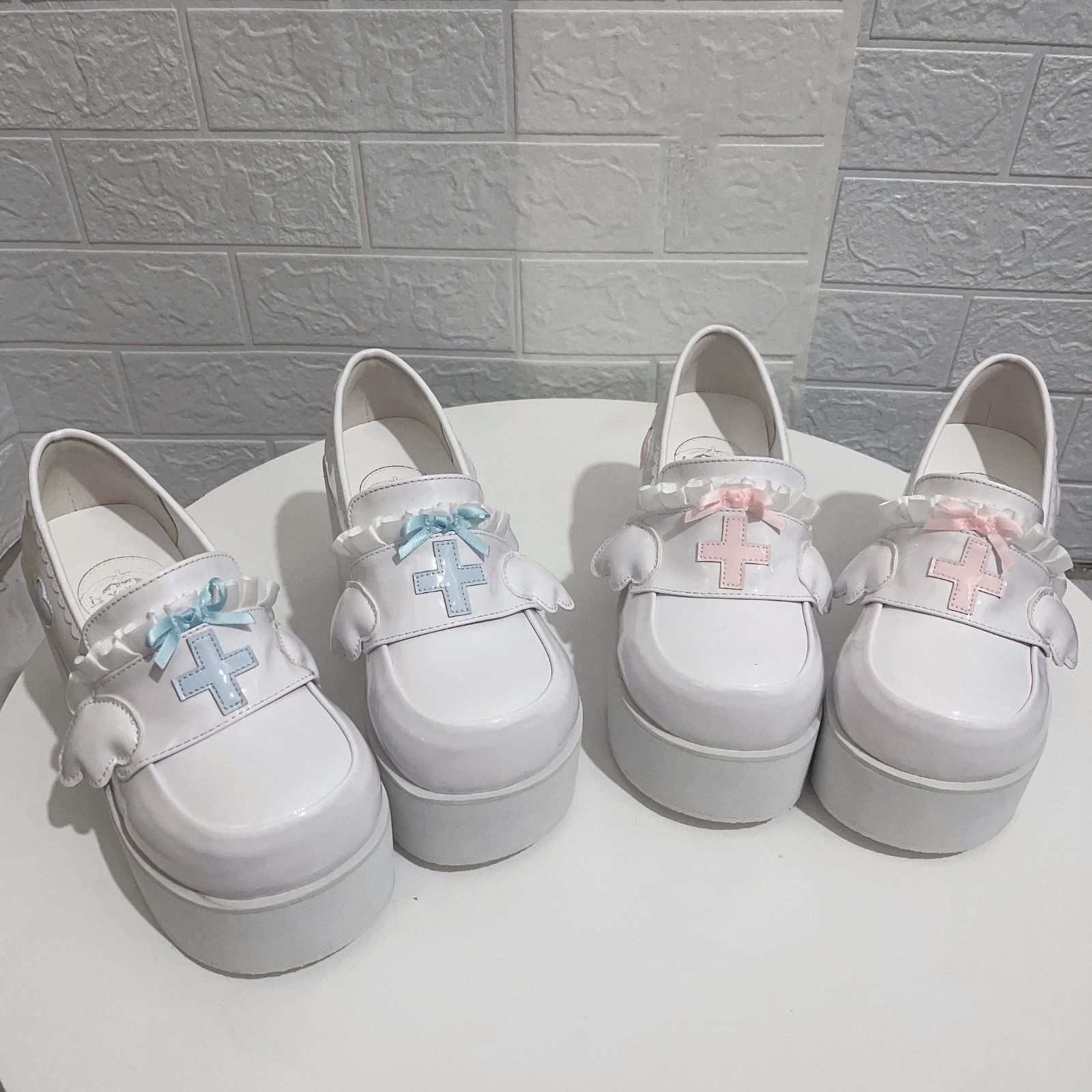 ゆめかわ 白 ホワイト パンプス 厚底シューズ 天使の羽