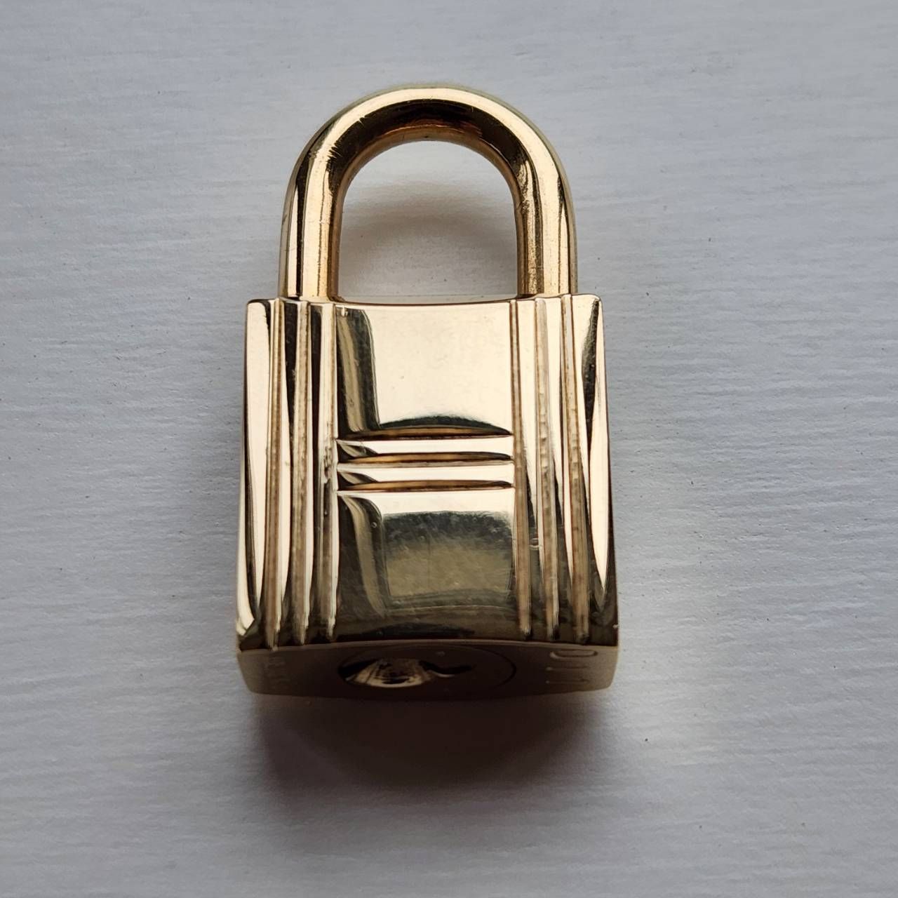 エルメス カデナ ゴールド HERMES 011 鍵 南京錠 ロック Cadena Lock