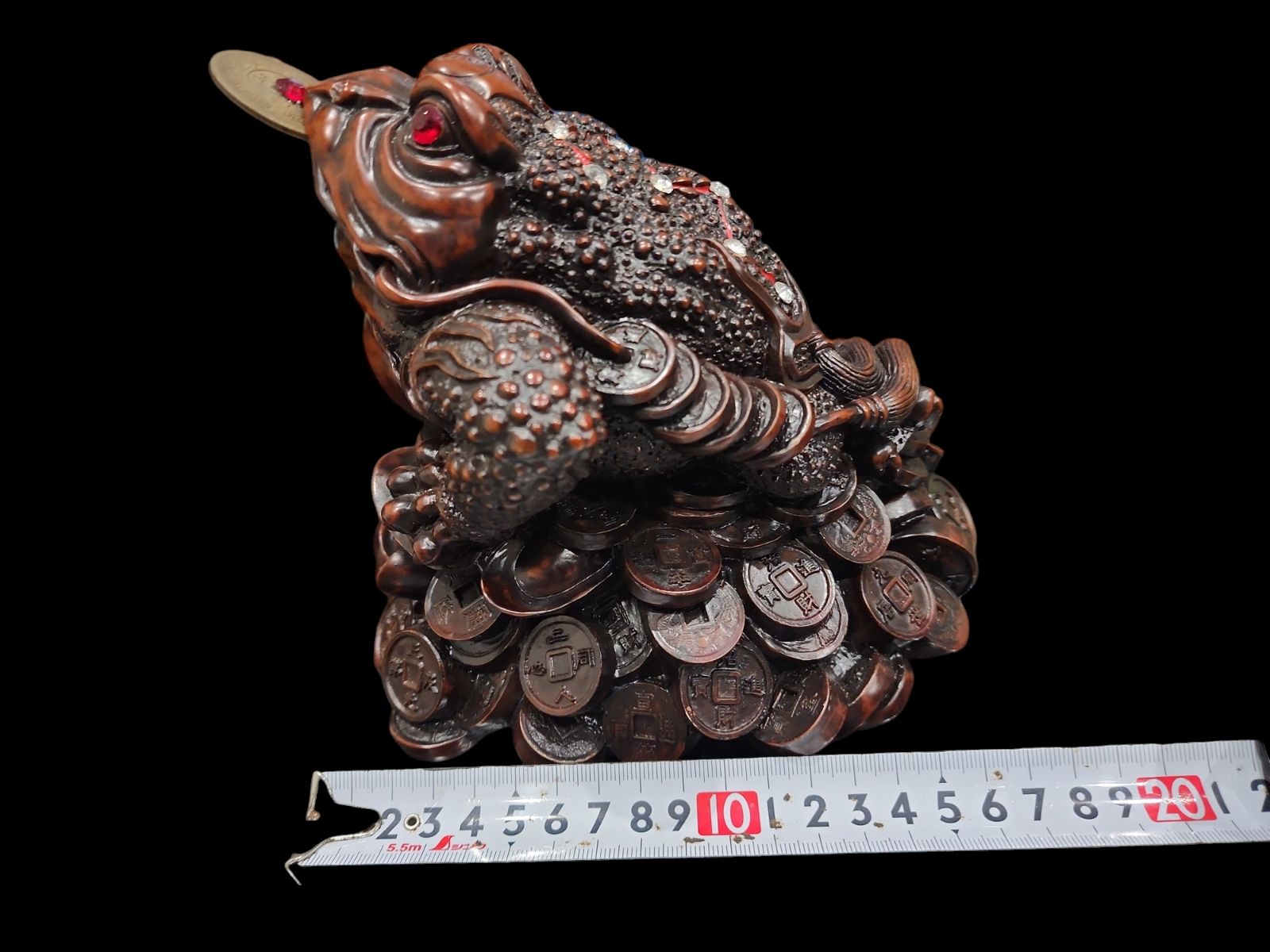 中国美術 鶏血石 刻 三足蛙 置物 銭蛙 台 12.2cmx6cm(LC322)