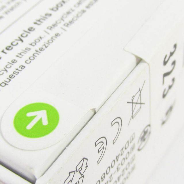 ワイヤレスイヤホン