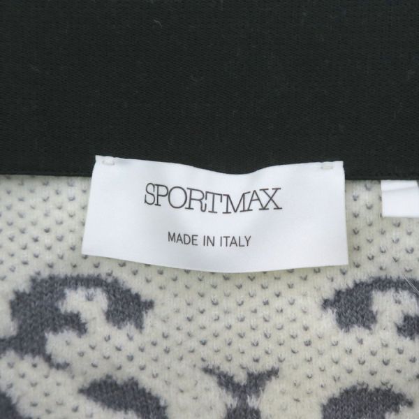 スポーツマックス スカート