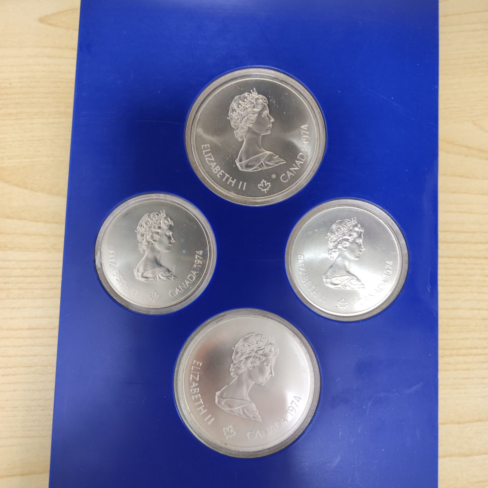 10ドル1枚コインケース付きカナダモントリオールオリンピック記念銀貨　10ドル1枚　5ドル6枚 計7枚