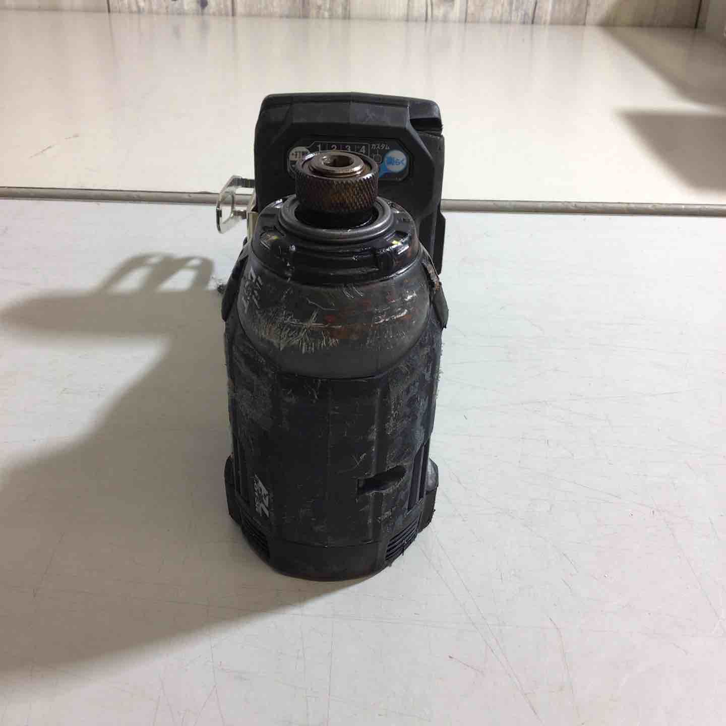 コードレスインパクトドライバー