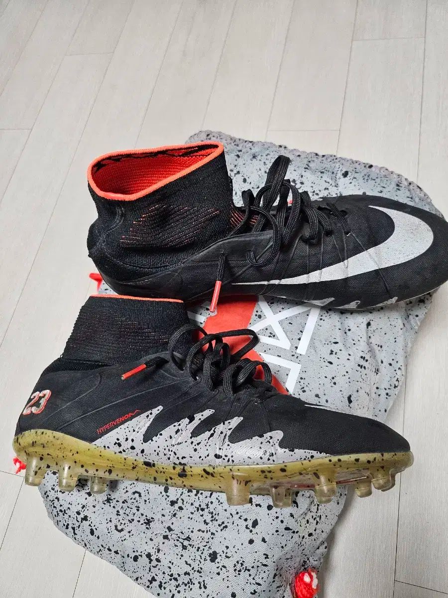 ハイパーヴェノムファントム HG 26.5 まとめ ブルズ ネイマール ナイキ