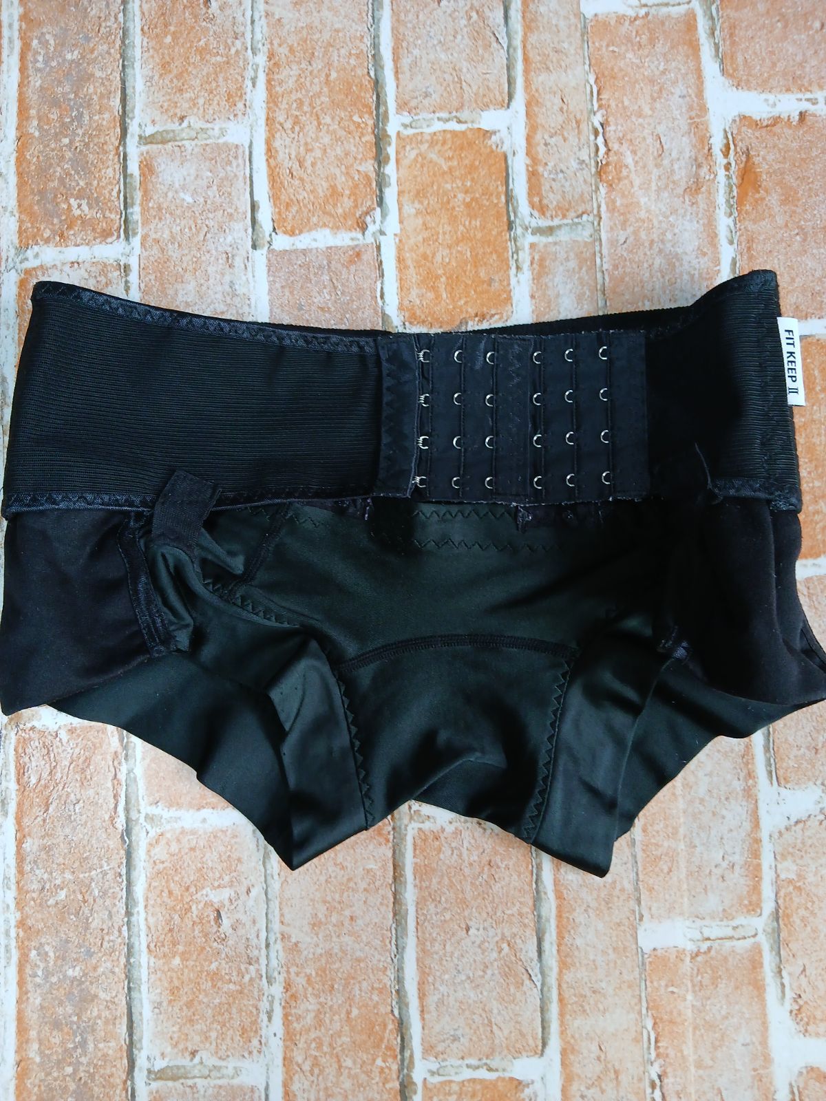 93】フィットキープ2骨盤ベルト♡Mサイズ♡新タイプ♡しっかり固定♡直