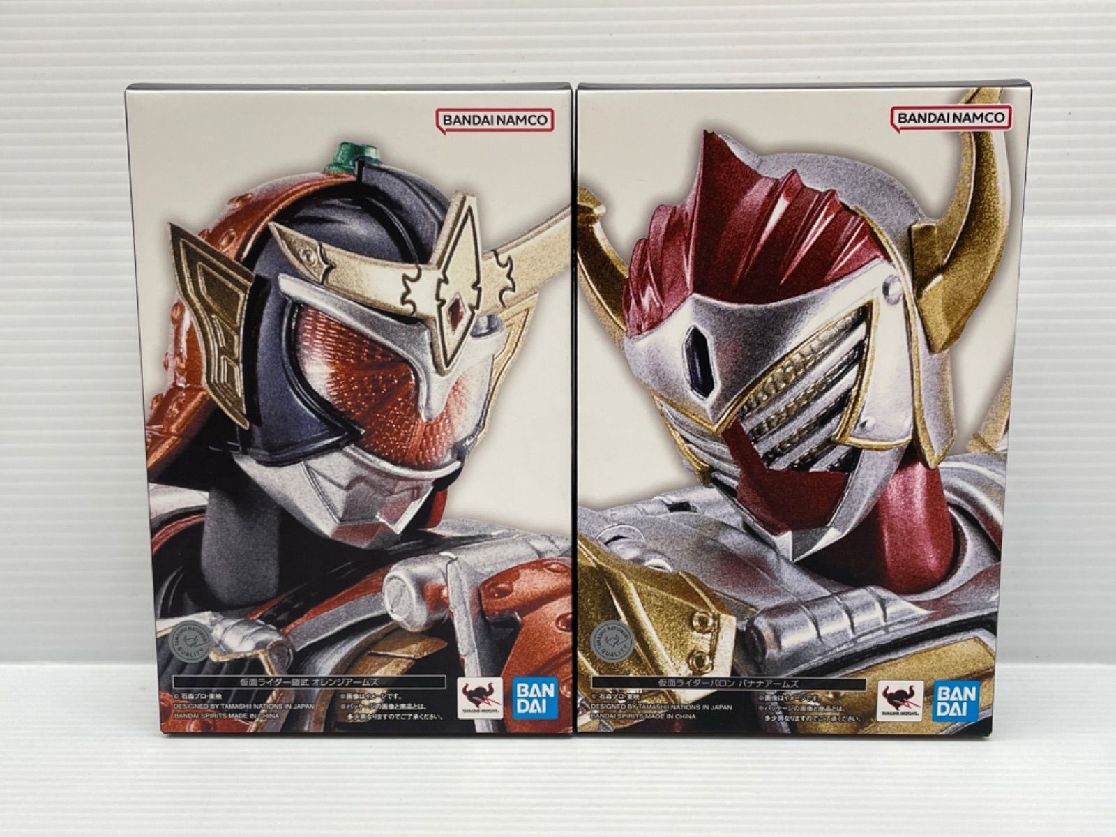 S.H.Figuarts (真骨彫製法) 仮面ライダー鎧武 オレンジアームズ・仮面ライダーバロン バナナアームズ2点セット