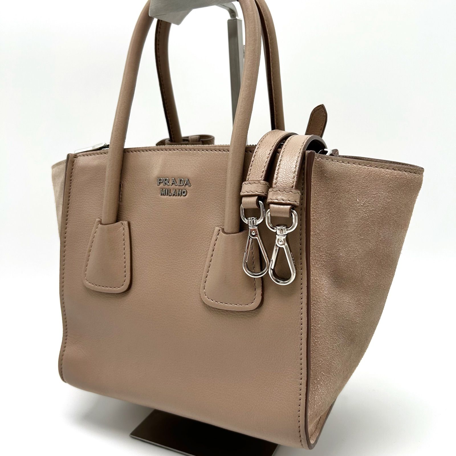 PRADA　プラダ　ハンドバッグ　ショルダー　2way　スエード　トートバッグ 美品 PRADA プラダ ハンドバッグ 2way ショルダー 肩掛け 斜