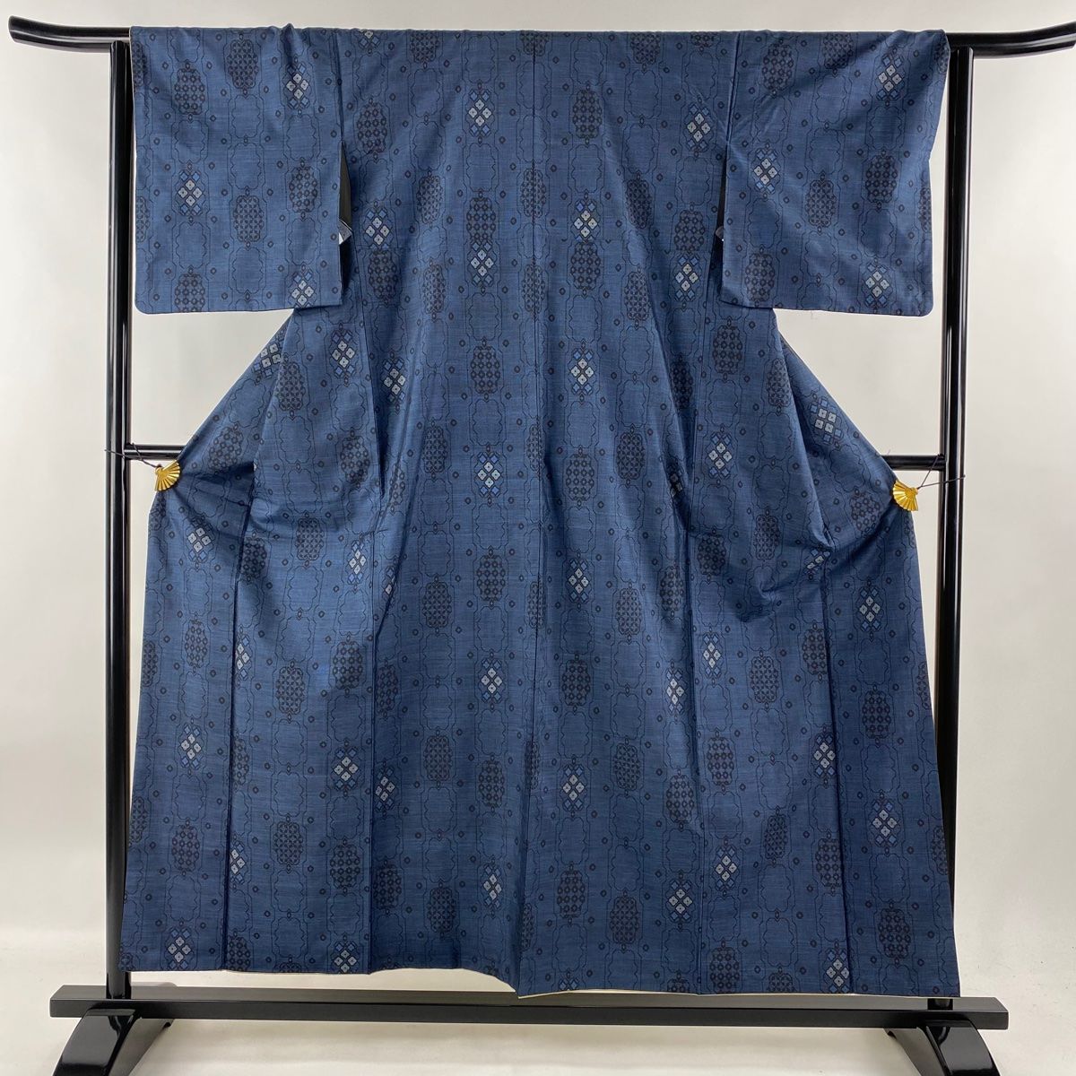 紬 身丈156cm 裄丈64.5cm M 袷 幾何学模様 菱 藍色 正絹 秀品 【中古  