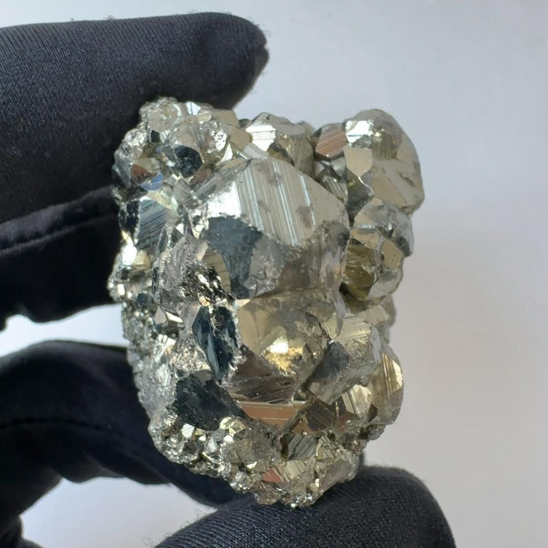 パイライトの置物 (黄鉄鉱) E24657】 黄鉄鉱 パイライト pyrite ペルー 天然石 鉱物