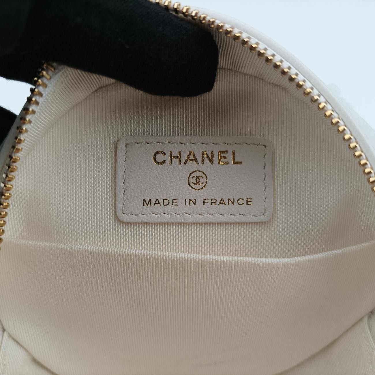 シャネルChanelラウンド ムートン