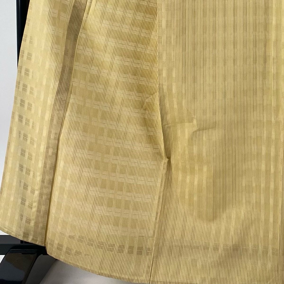 紬 身丈164.5cm 裄丈66cm M 薄物 夏紬 縦縞 幾何学模様 ベージュ 正絹 秀品