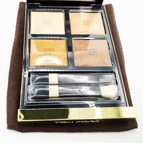 アイ カラー クォード 04A サスピション ⁄ TOM FORD BEAUTY(トム