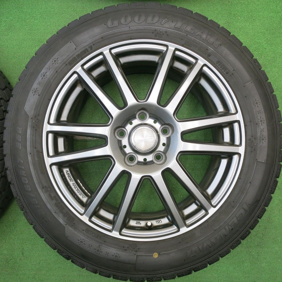スタッドレス 215|60R17