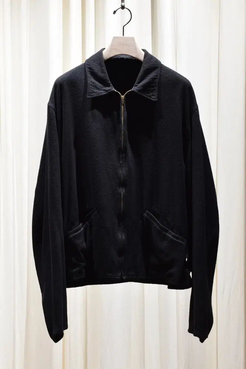 ジャケット 黒