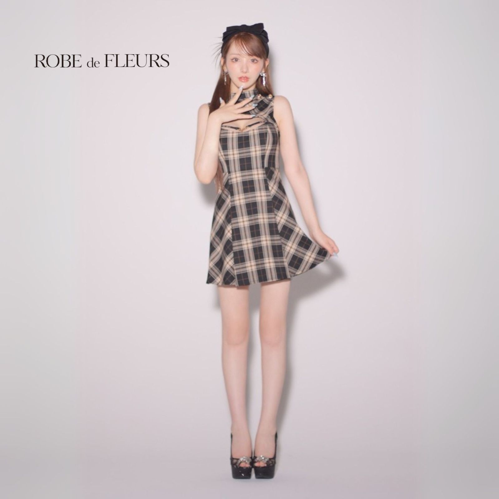 【大好評販売！】 ROBE de FLEURS ローブドフルール fm3326 バストカットノースリーブチェックミニキャバドレス Black
