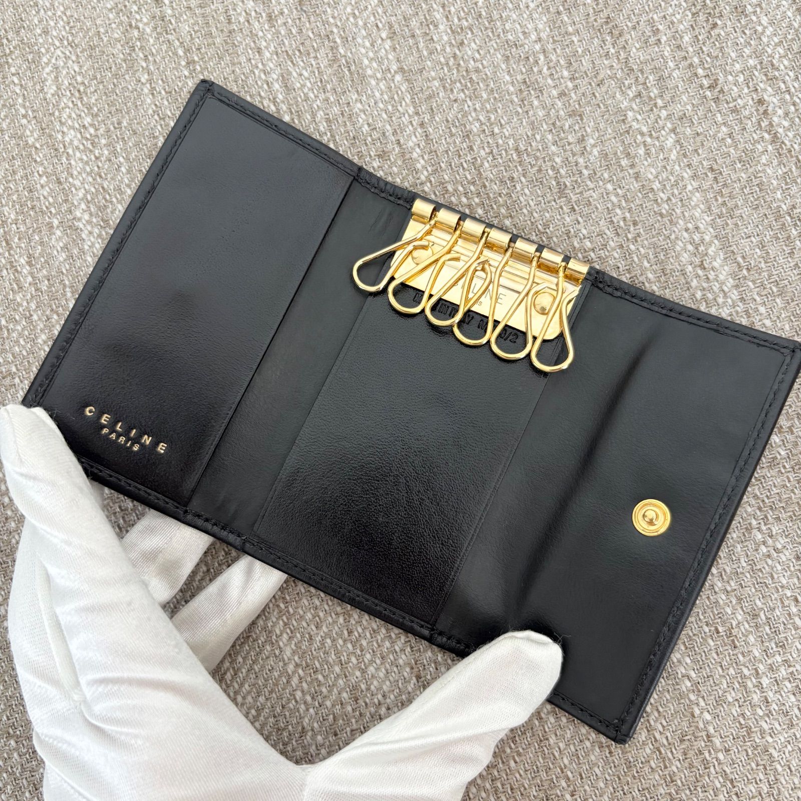 極美品】【箱付き】 セリーヌ 6連キーケース ブラック系