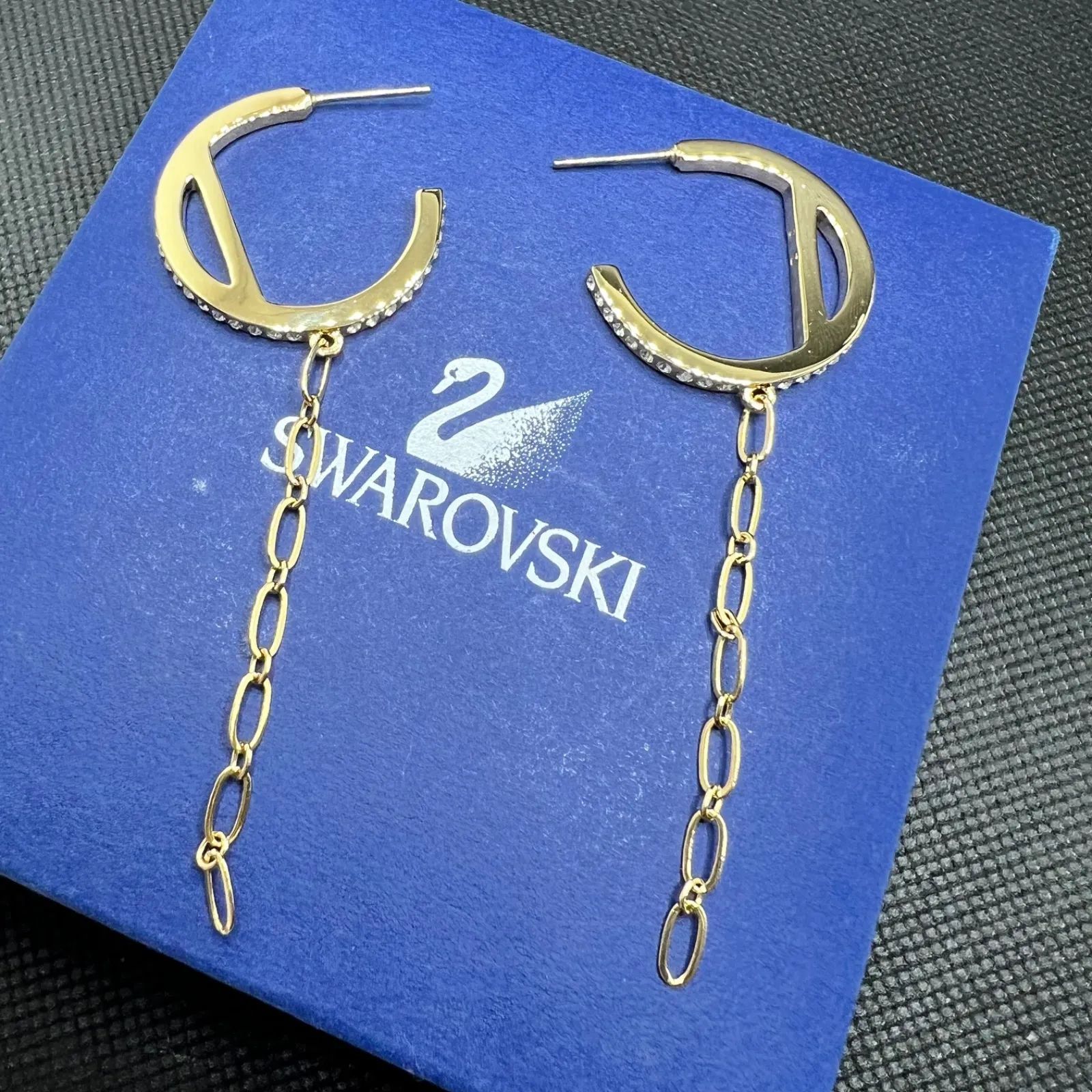 SWAROVSKI スワロフスキー ピアス ゴールド 両耳用 - メルカリ