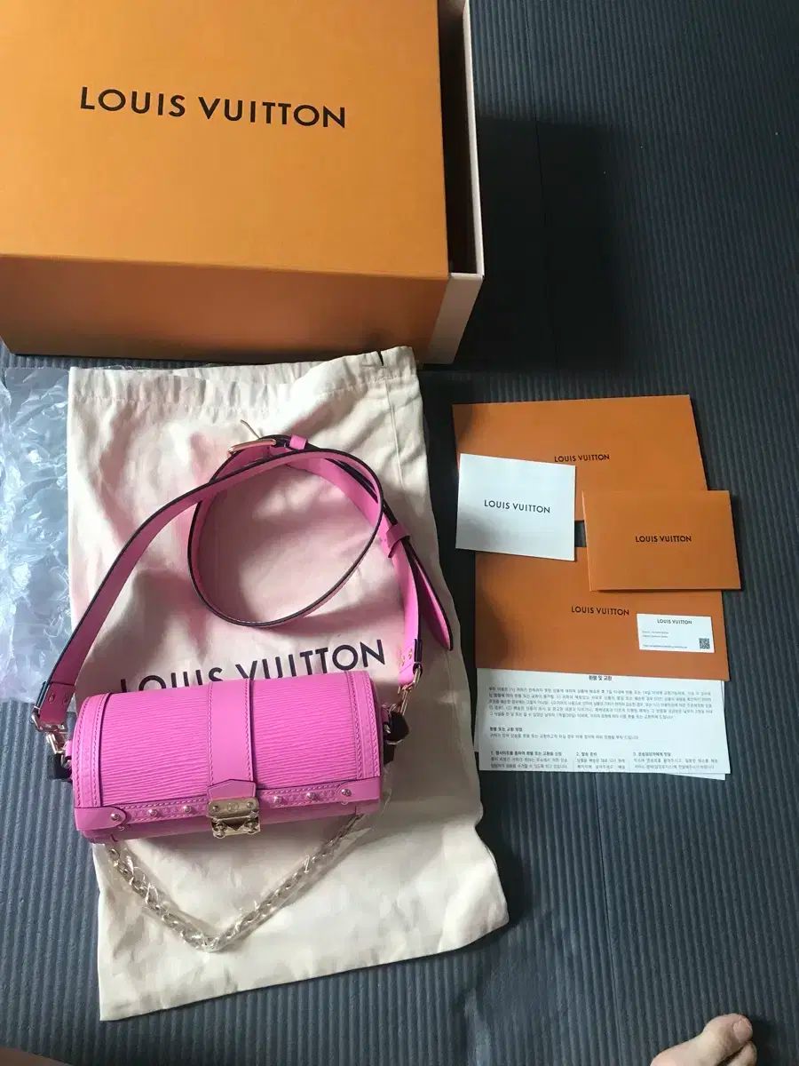 Louis Vuitton ルイヴィトン パピヨン トランク ミニクロスバッグ