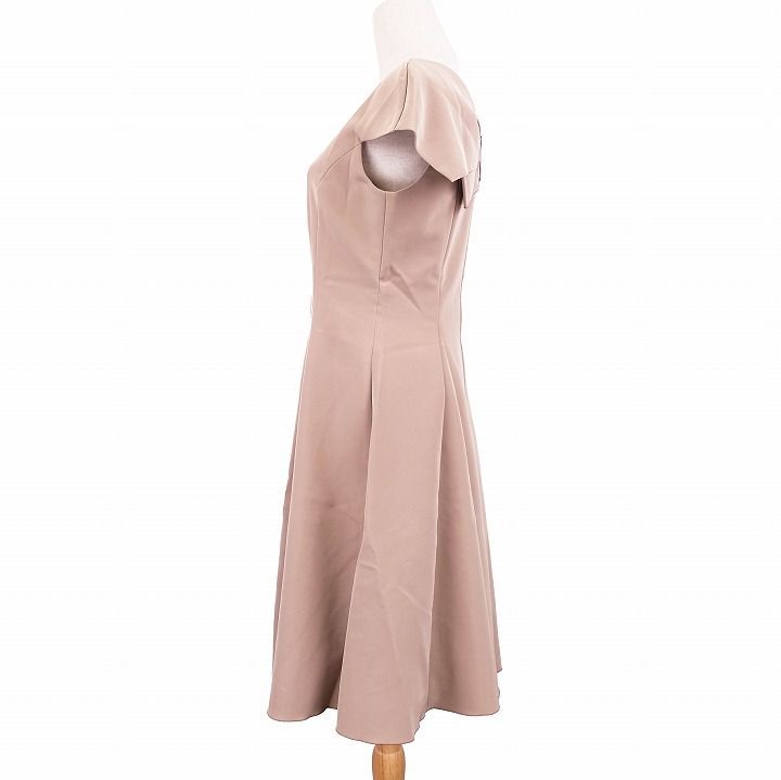 ほぼ未使用✨FOXEYフォクシー 半袖Aラインドレスワンピース サイドタック フォクシー ニューヨーク 2018年 38329 Back Designed Dres