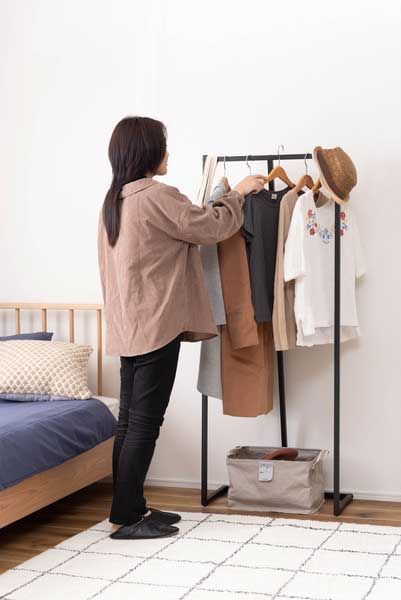 ２台セット スチール製のハンガーラック ハンマートーン仕上げ W60×D30×H150cm No.942 ブラック MARWIL-DEMENAGEMENTS_CH