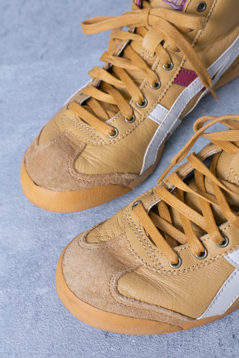 Onitsuka Tiger レザー ハイカットスニーカー オニツカタイガー Onitsuka Tigerのハイカットスニーカーを入荷しました！【花