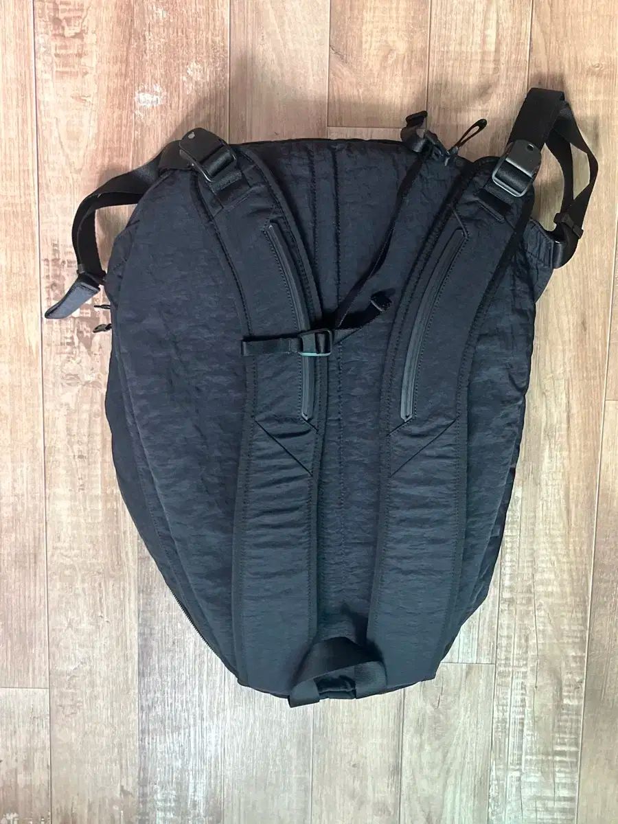 韓国ブランド アボカド リュック リュックサック ブラック