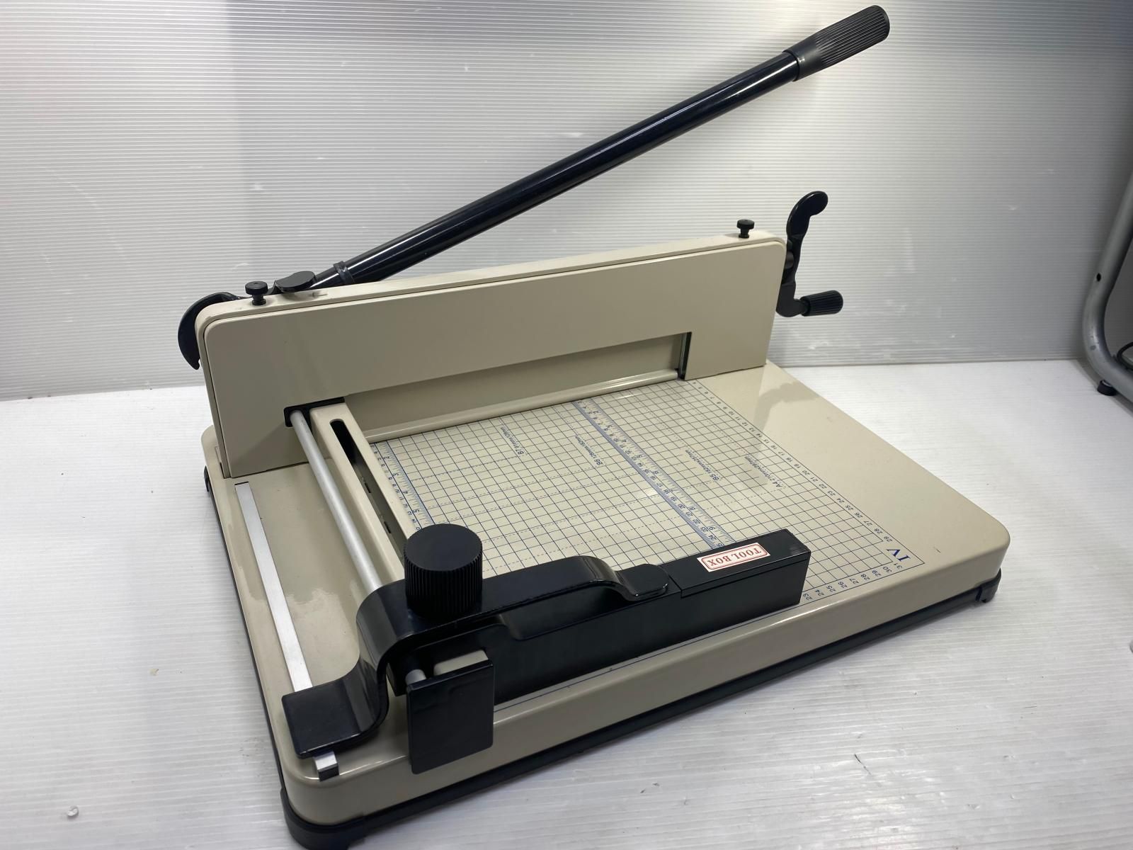 裁断機 DS-858A4 Amazon.co.jp: 裁断機 A4 大型 業務用 ペーパー