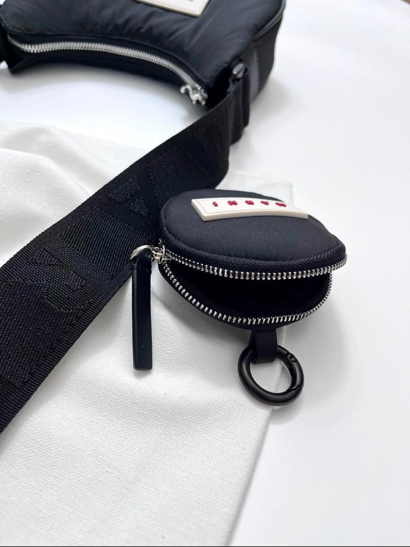 Marniマルニの黒ショルダーバッグ MARNI（マルニ）の「キッズ