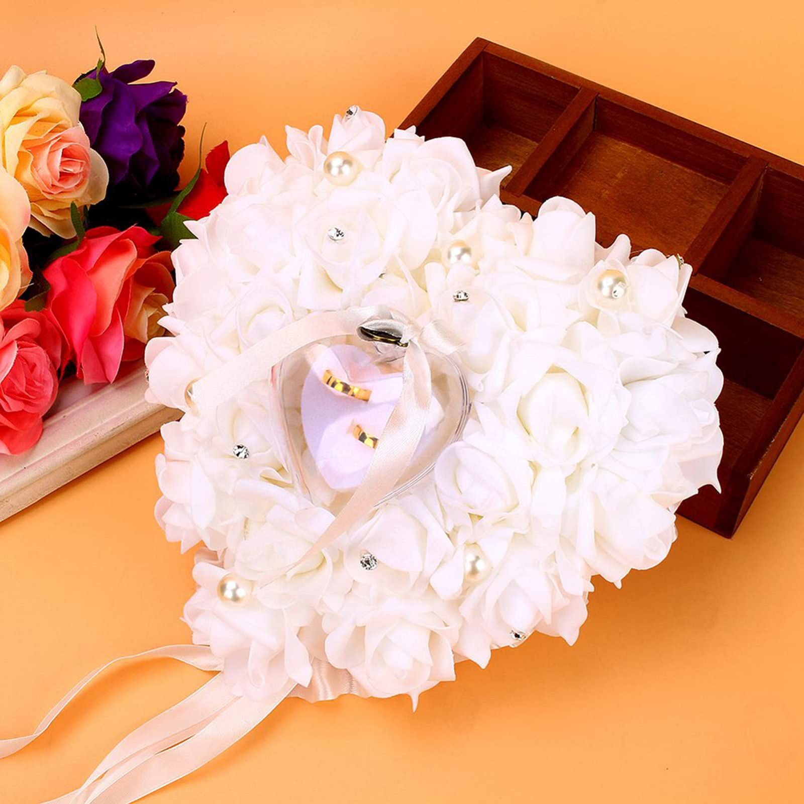 【特価商品】リングベアラーピロー、バレンタインデーの結婚式の誕生日パーティーのプロムに再利用可能なリボン ハートパールハンドデコレーションシニアサテンリングクッション、ウェ