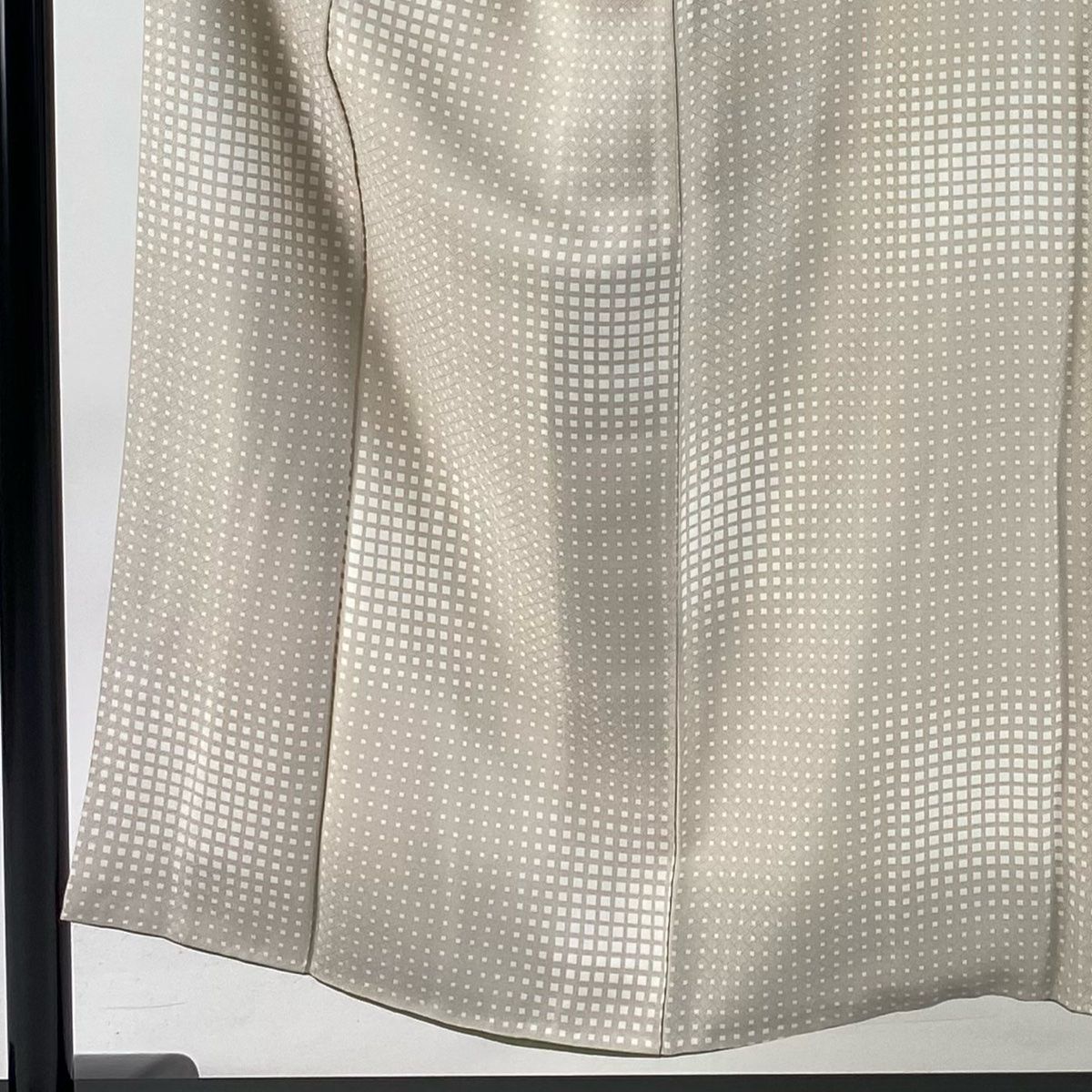 小紋 身丈151cm 裄丈60.5cm S 袷 格子 幾何学模様 ベージュ 正絹 名品