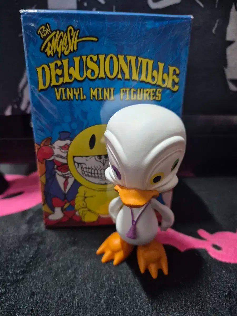 最終値下げ！Ron English（ロンイングリッシュ ）ペペ・ル・ピュー ロン・イングリッシュ ron english delusionville 出品 - メルカリ