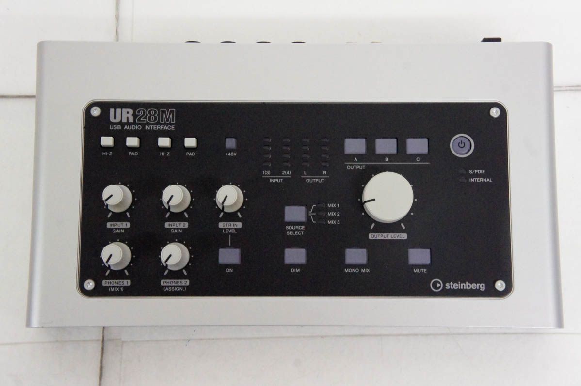 Steinberg UR28M 6IN8OUT USBオーディオインターフェイス