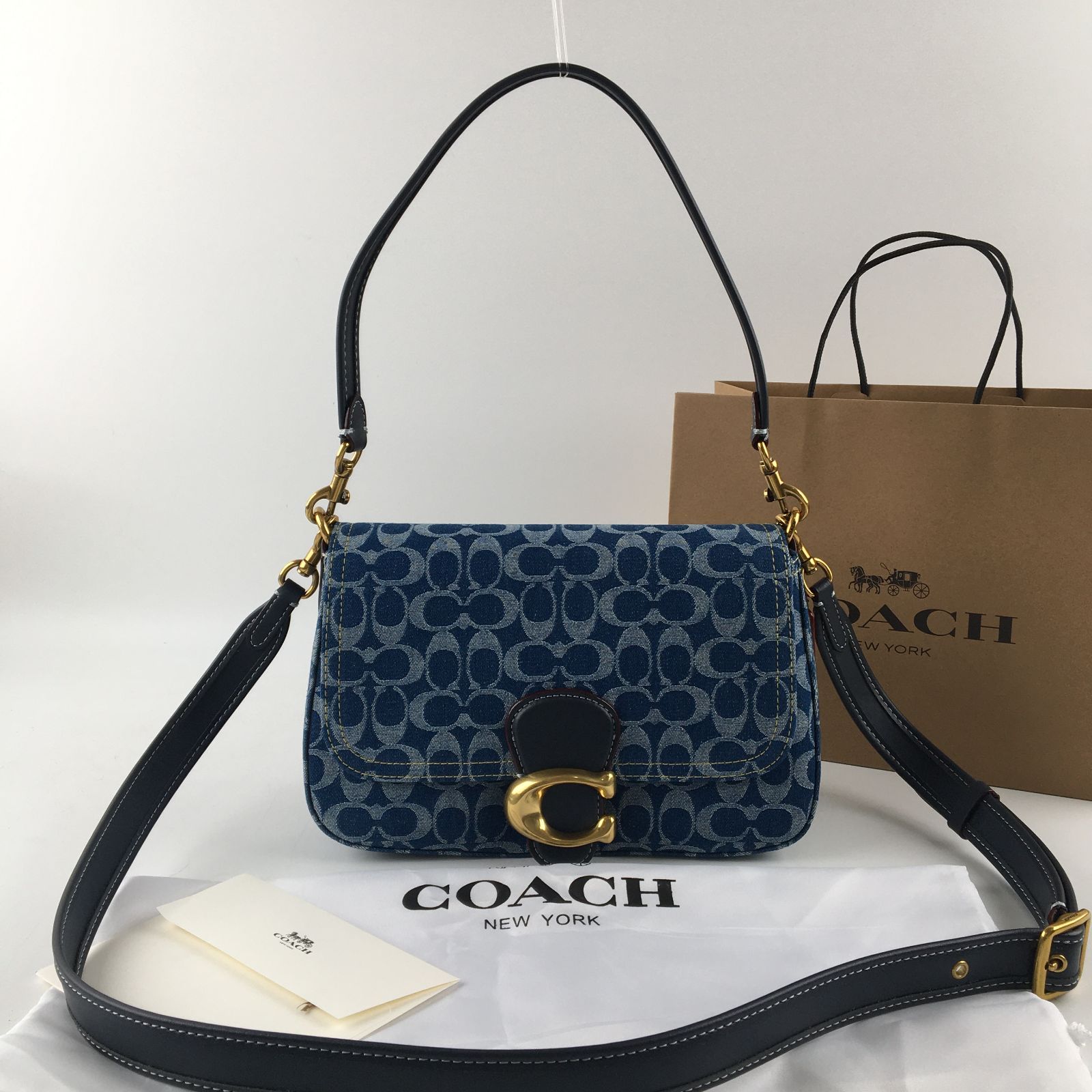 新品未使用 COACH ショルダーバッグ クロスボディバッグ  CA105